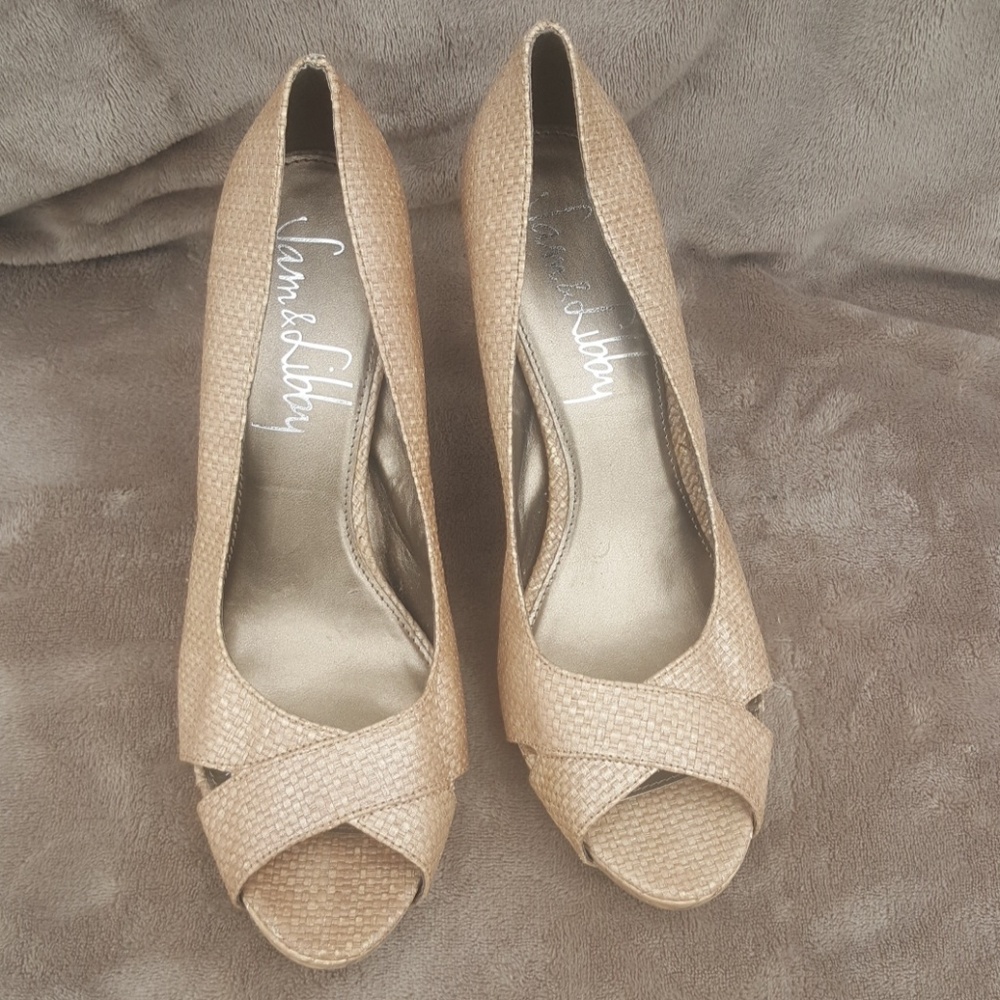 Sam & Libbie Heels size 9